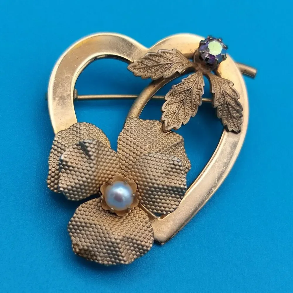 Vintage Gold Tone Heart Floral Brooch Pin 1.25